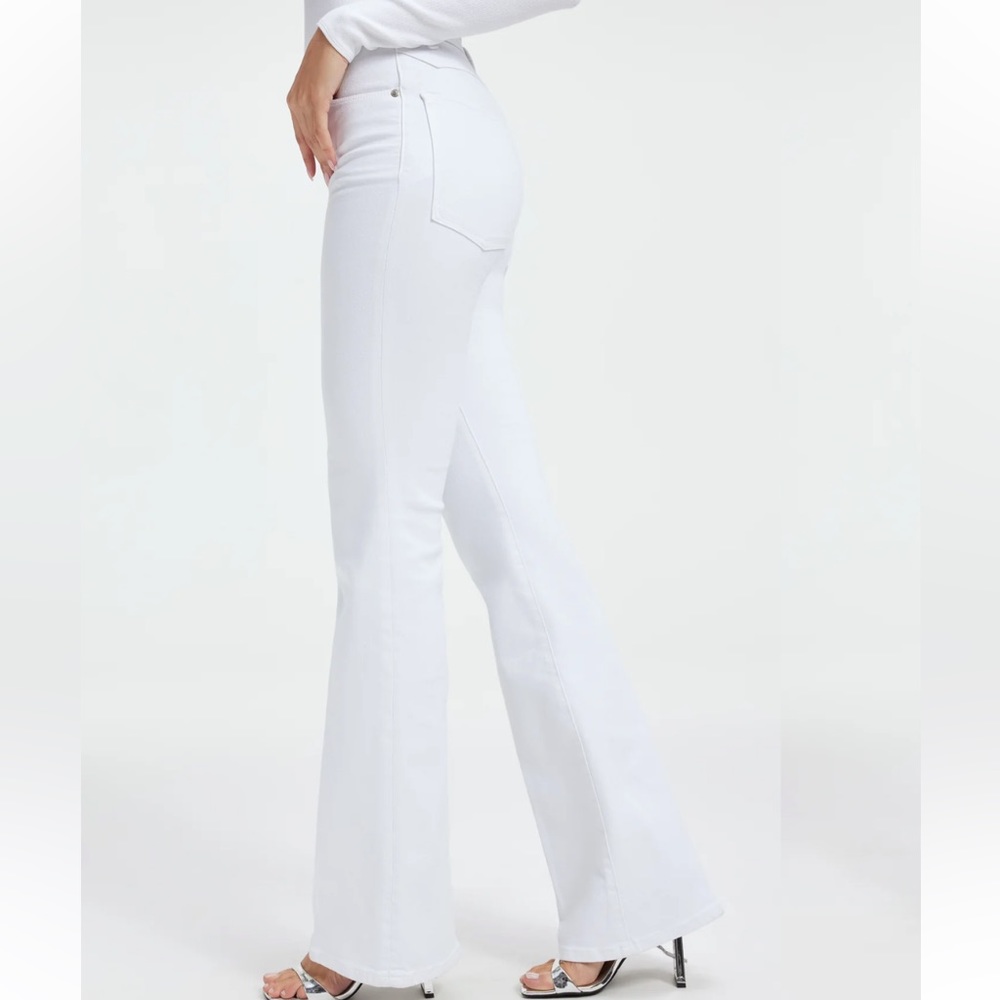 Good American Good Classic Slim Bootcut Jeans